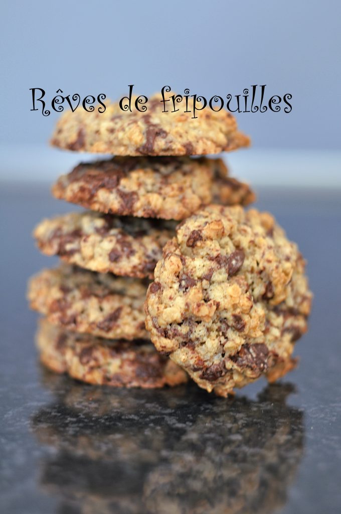 Cookies Aux Flocons D'avoine Et Pépites De Chocolat - Rêves De Fripouilles